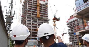 ריקי יעקבי מיעקבי יוניברסל המוטו שלנו "בנייה שגשוג והתפתחות" 
